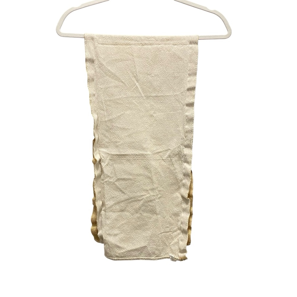 Table Runner - Picture 4 of 4